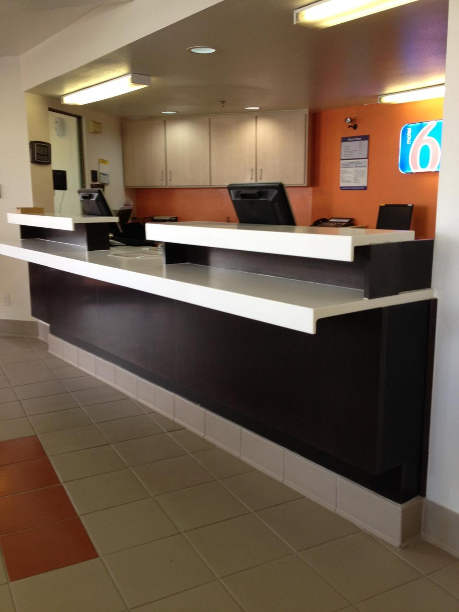 Motel 6-Brownsville, Tx North מראה חיצוני תמונה