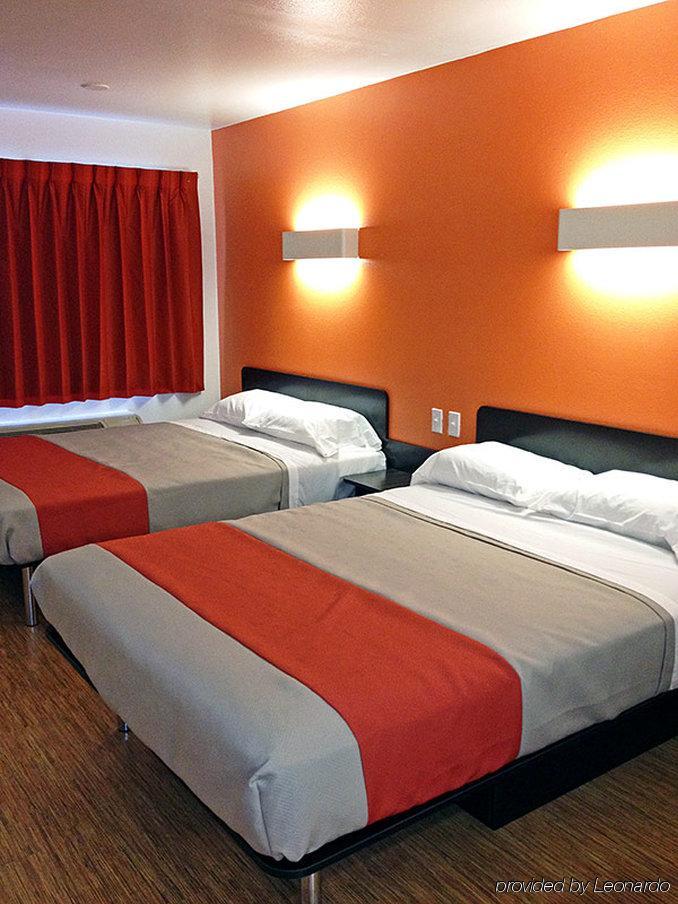 Motel 6-Brownsville, Tx North מראה חיצוני תמונה