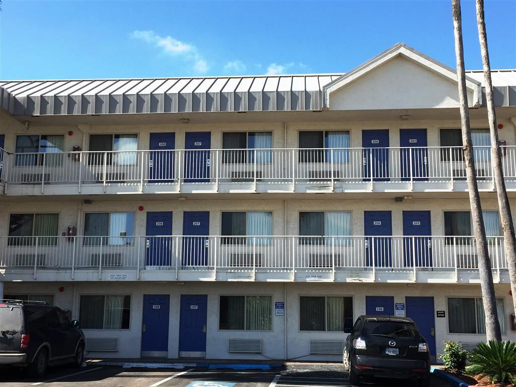 Motel 6-Brownsville, Tx North מראה חיצוני תמונה