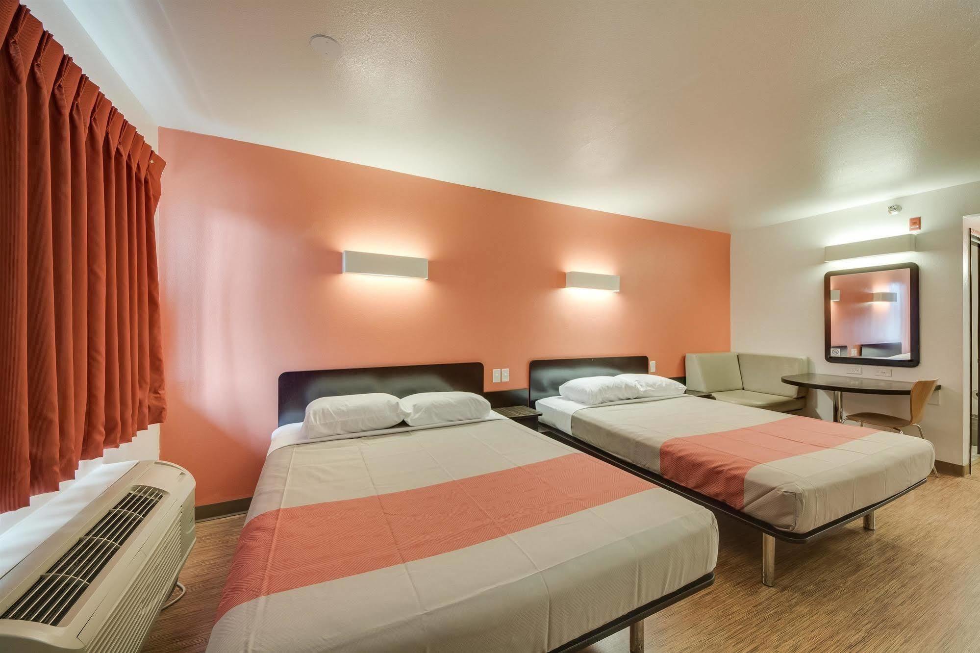 Motel 6-Brownsville, Tx North מראה חיצוני תמונה