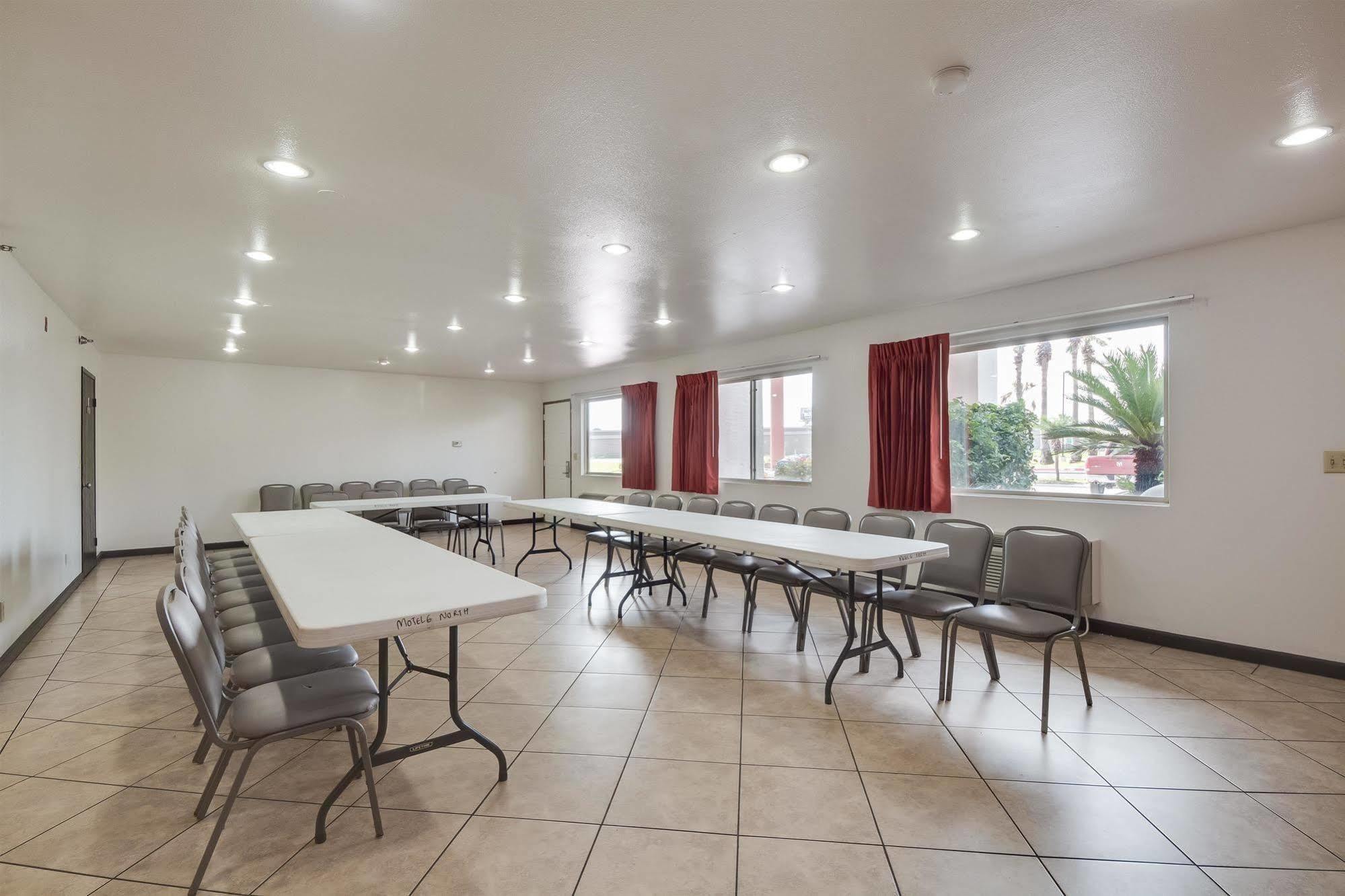 Motel 6-Brownsville, Tx North מראה חיצוני תמונה