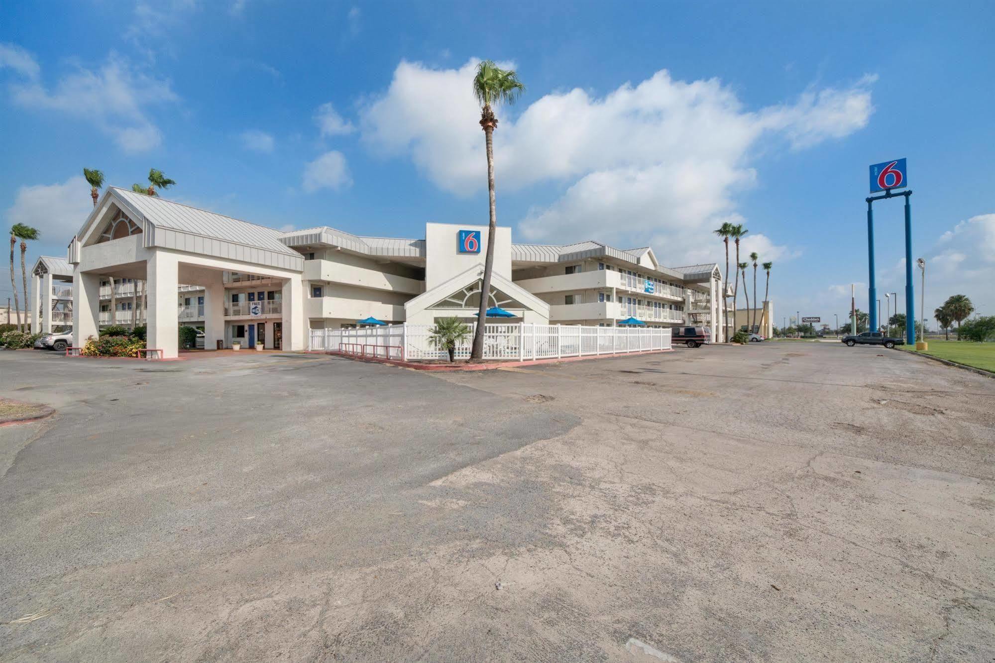 Motel 6-Brownsville, Tx North מראה חיצוני תמונה