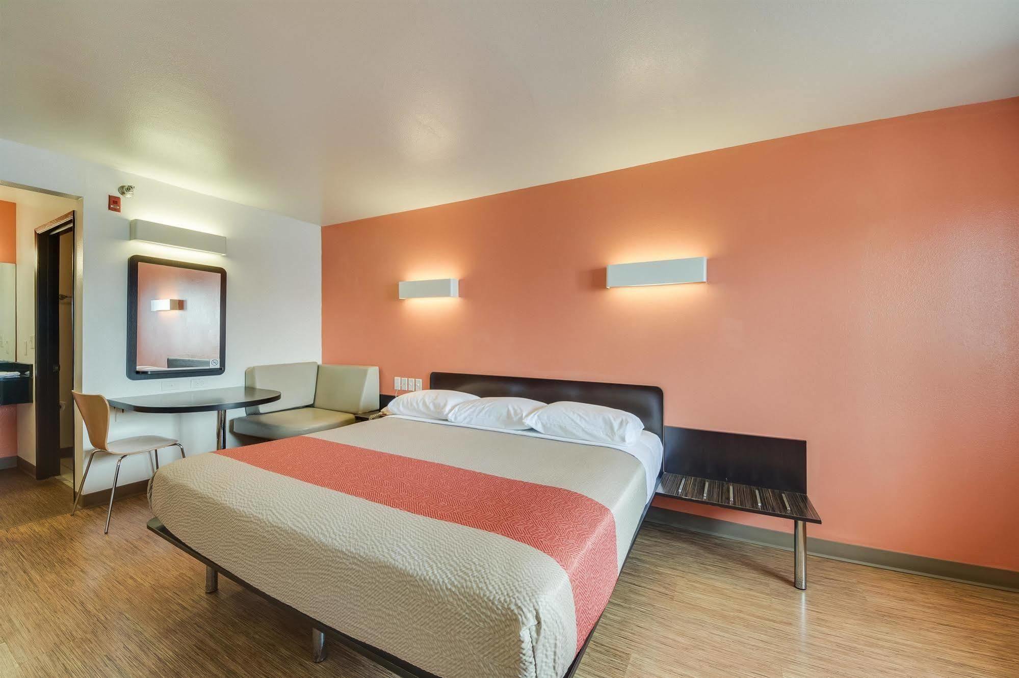 Motel 6-Brownsville, Tx North מראה חיצוני תמונה