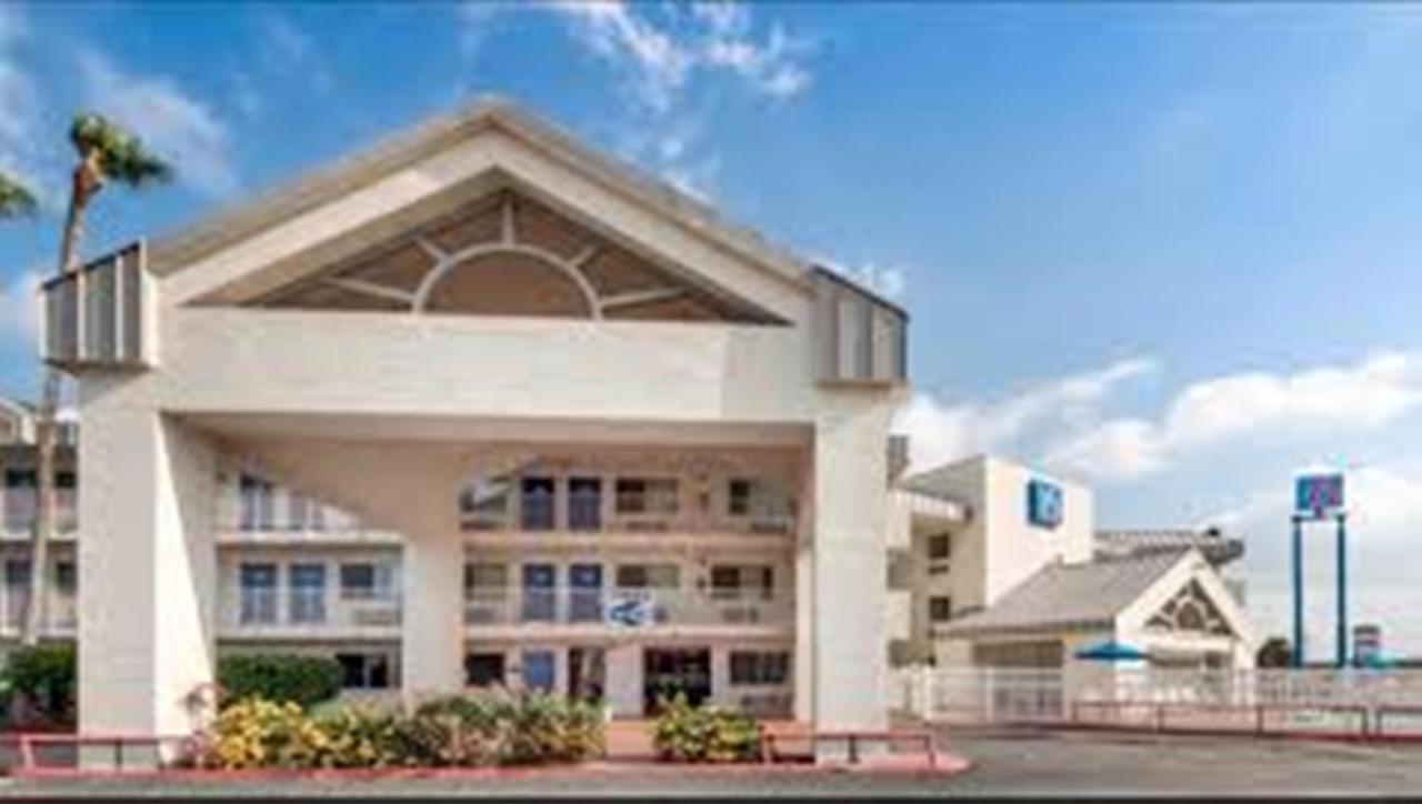Motel 6-Brownsville, Tx North מראה חיצוני תמונה