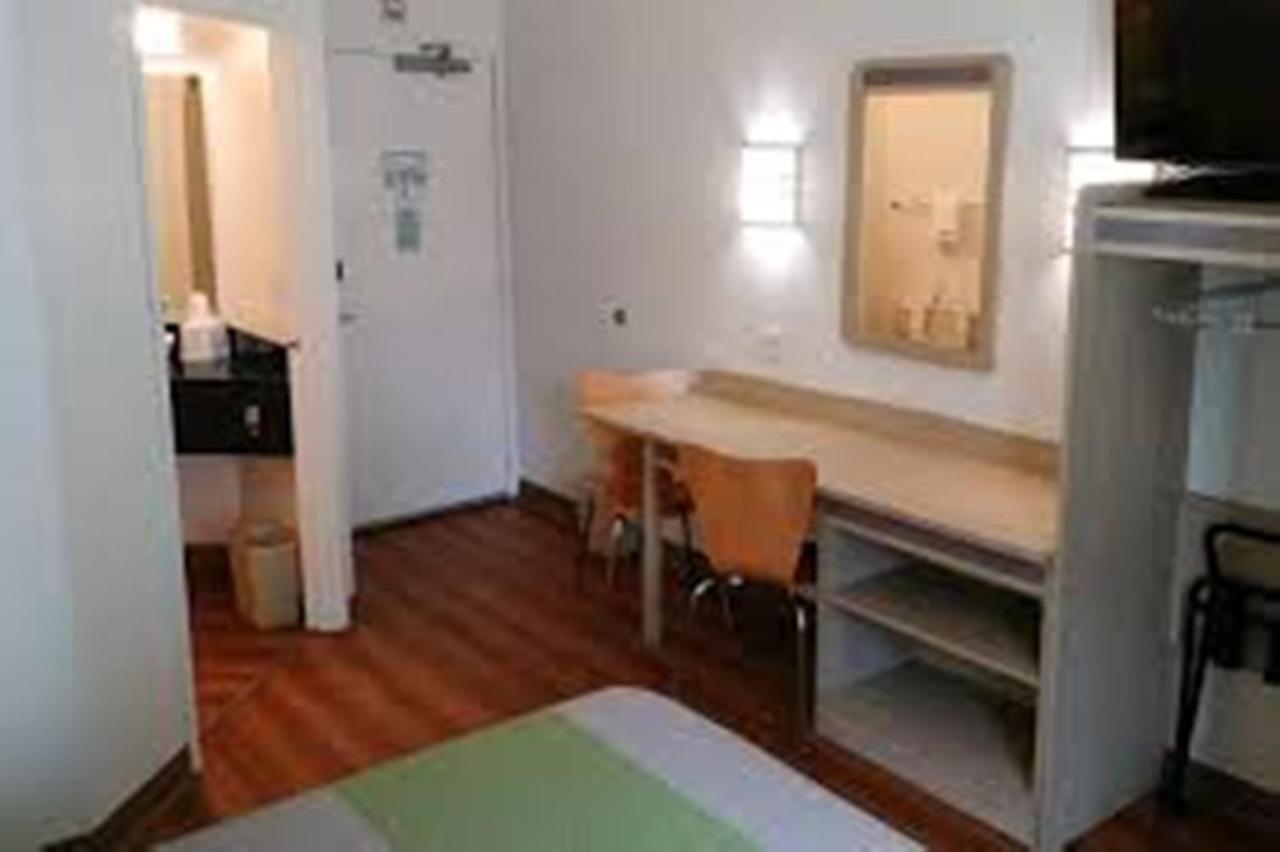 Motel 6-Brownsville, Tx North מראה חיצוני תמונה