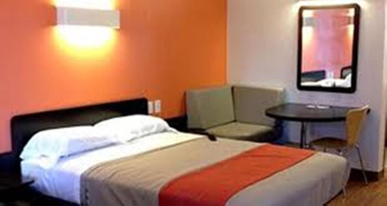 Motel 6-Brownsville, Tx North מראה חיצוני תמונה